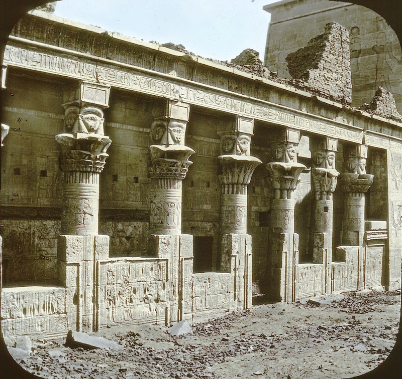 Illustration for article titled Amazing Hand-Tinted Photos of Egypt from the late 19th century